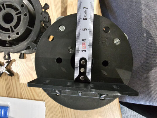 standard series maximum width of the joist on the adjustable pedestal