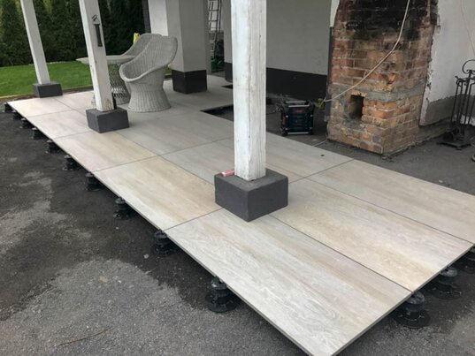 floating terrace on a ground 2