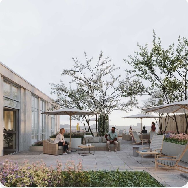 Leisure zone on a raised deck terrace with gres tiles.