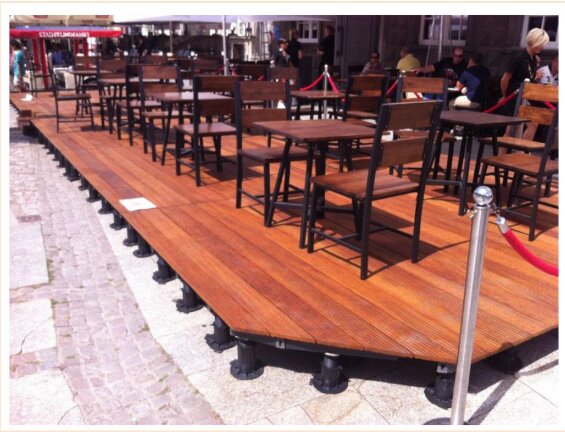 Step by step installation of terrace pavers on support pads 2